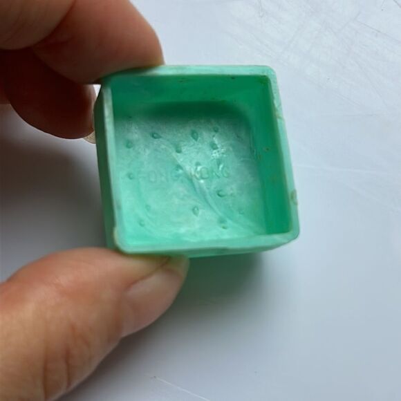 Vintage mid century hard plastic girl on phone with record player cake topper - Picture 5 of 5